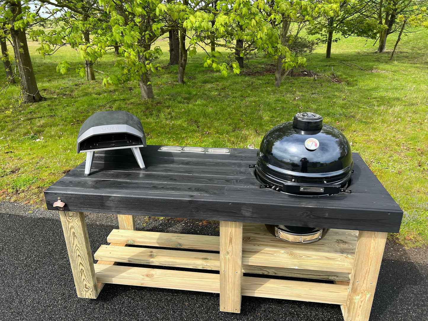 Kamado/ BGE table/ pizza oven table