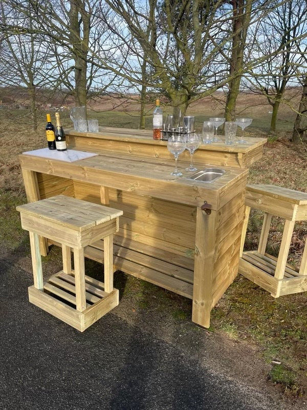 Outdoor cocktail bar, bbq server, drinks bar with stools