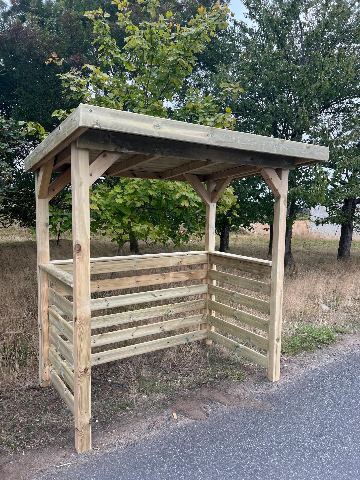 Outdoor BBQ Shelter/ Kamado/ Webber/Pizza cover.