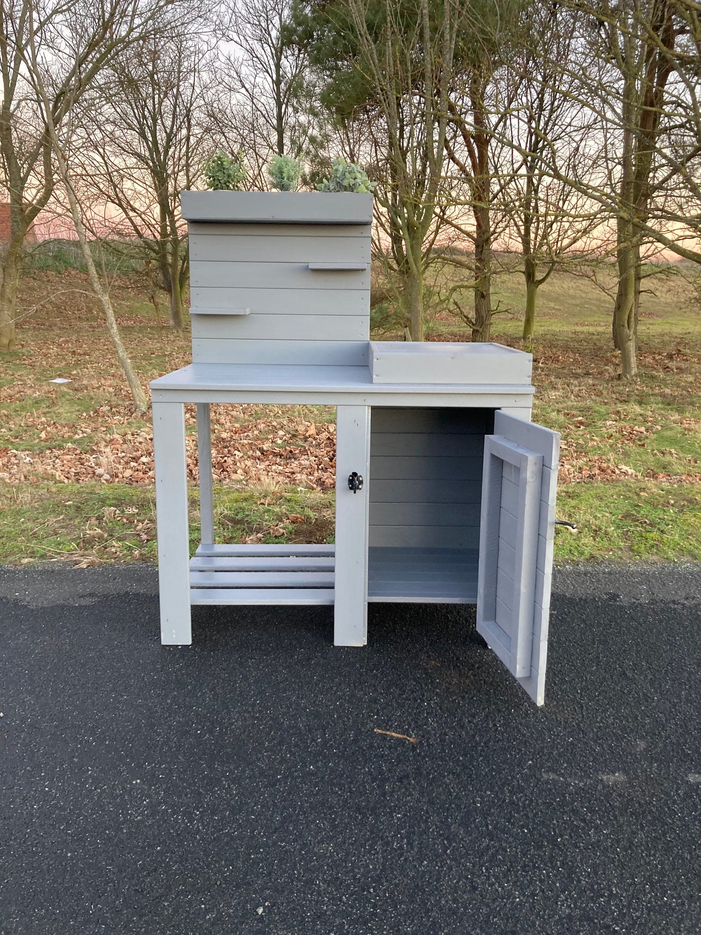 Pizza Table/ Drinks table/ BBQ table with planter top and single cupboard