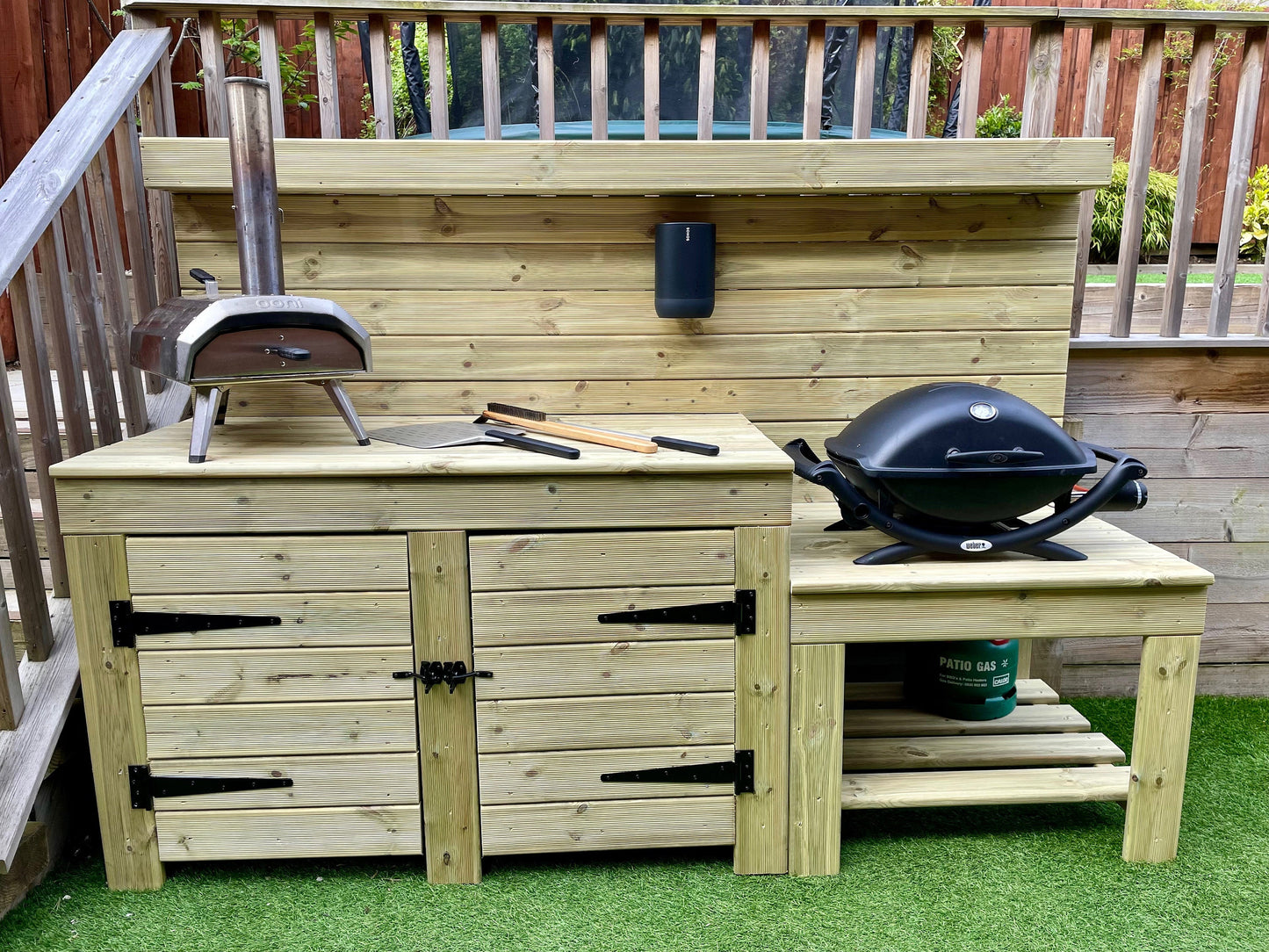 Outdoor Pizza and bbq table perfect for Webber Q series and Ninja Smoker BBQ/ Ninja woodfire table.