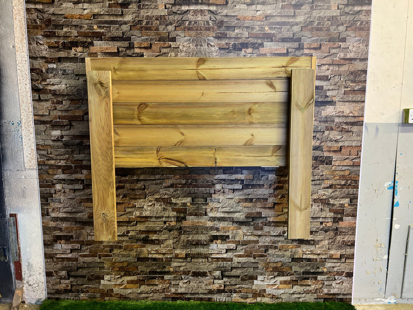 Compact Wall Mounted Foldable Pizza Oven Table