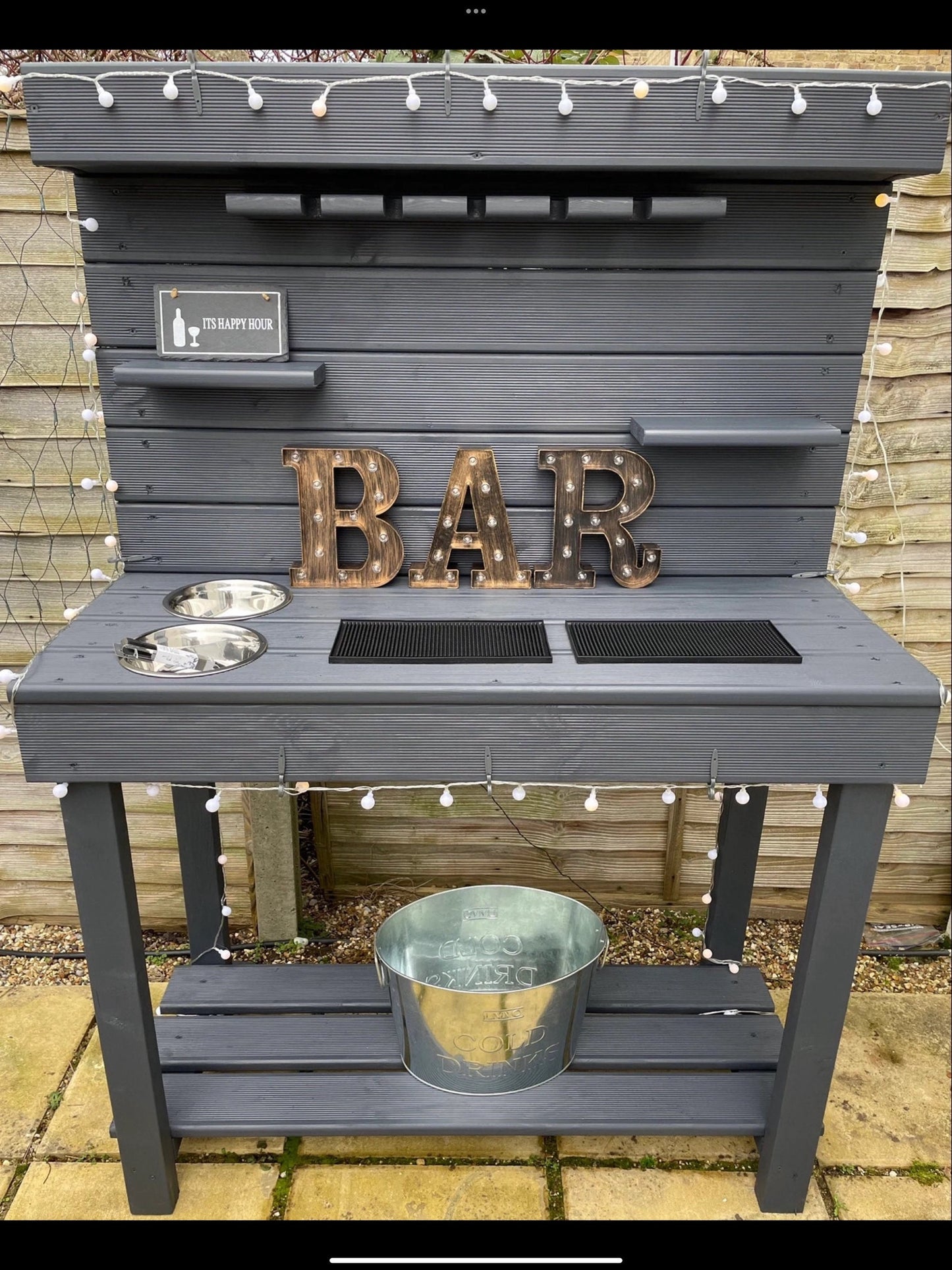 Drinks bar, garden bar, cocktail bar, outdoor drinks server, garden entertaining