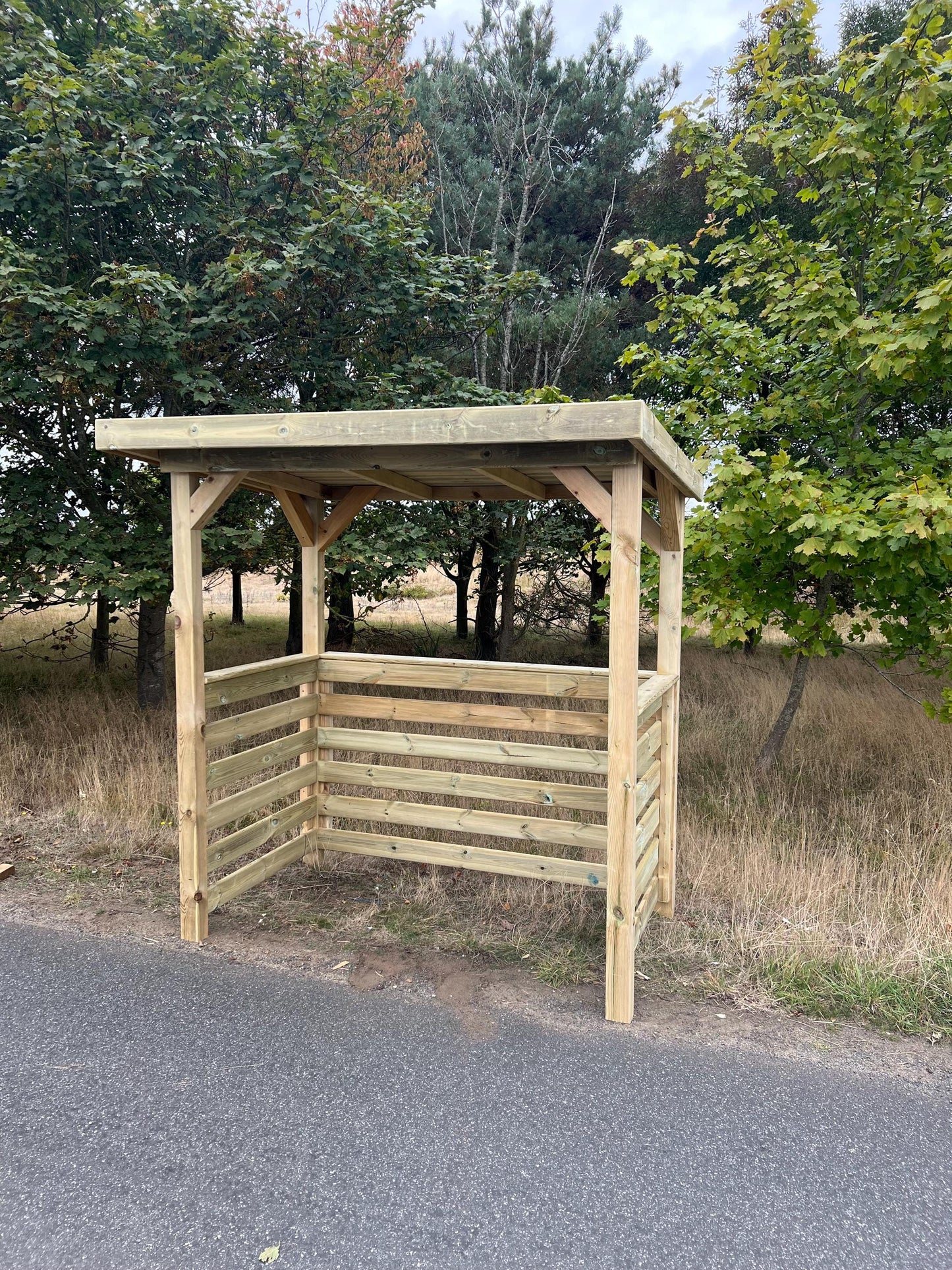 Outdoor BBQ Shelter/ Kamado/ Webber/Pizza cover.