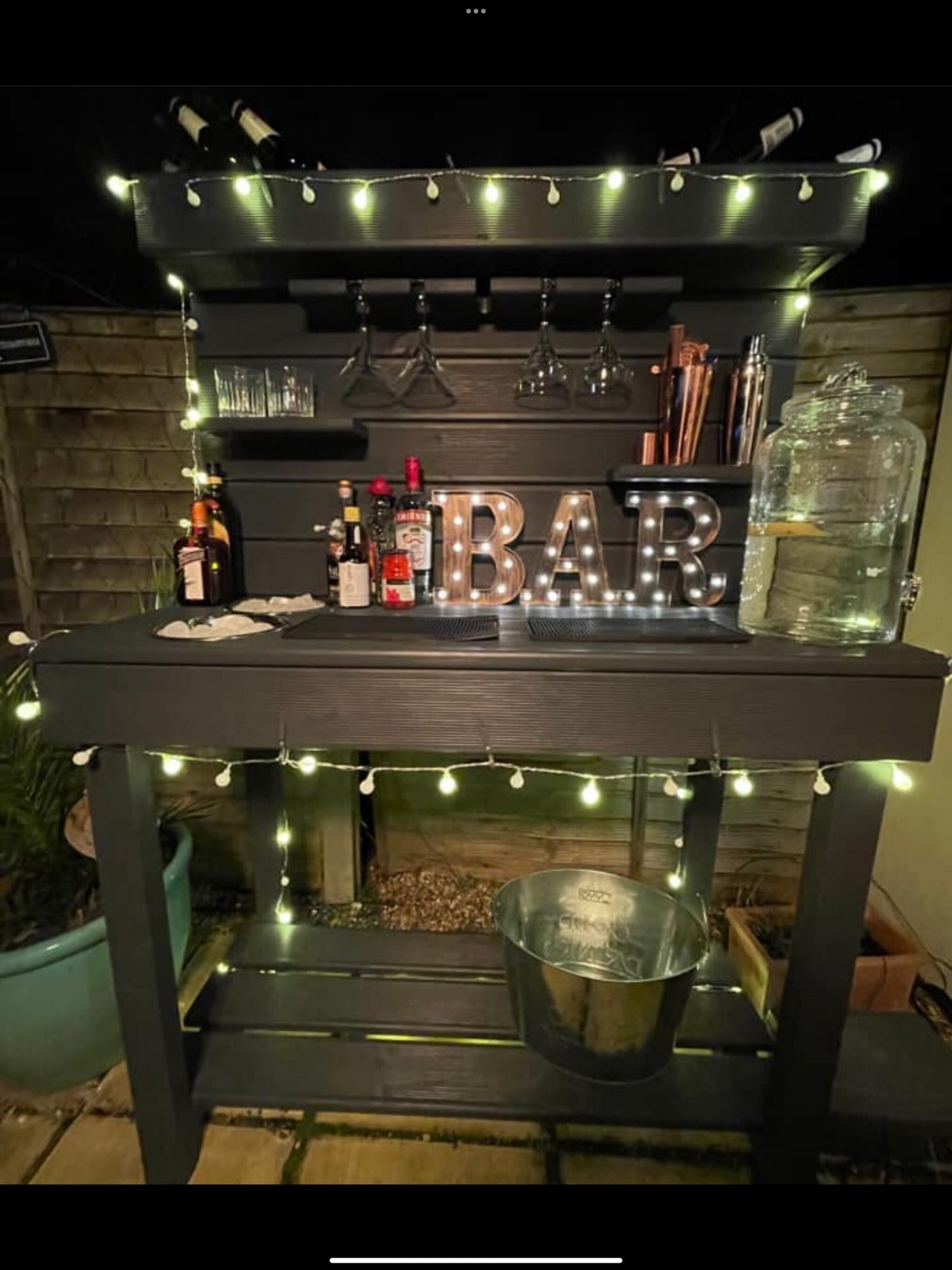 Drinks bar, garden bar, cocktail bar, outdoor drinks server, garden entertaining