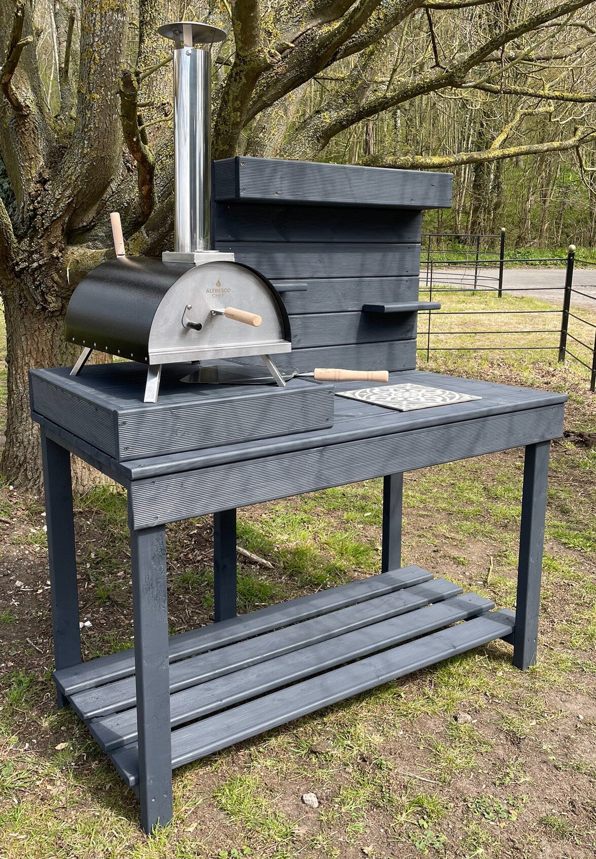 Outdoor pizza oven table/ pizza oven stand/ ooni pizza oven table/ outdoor dining/ pizza table