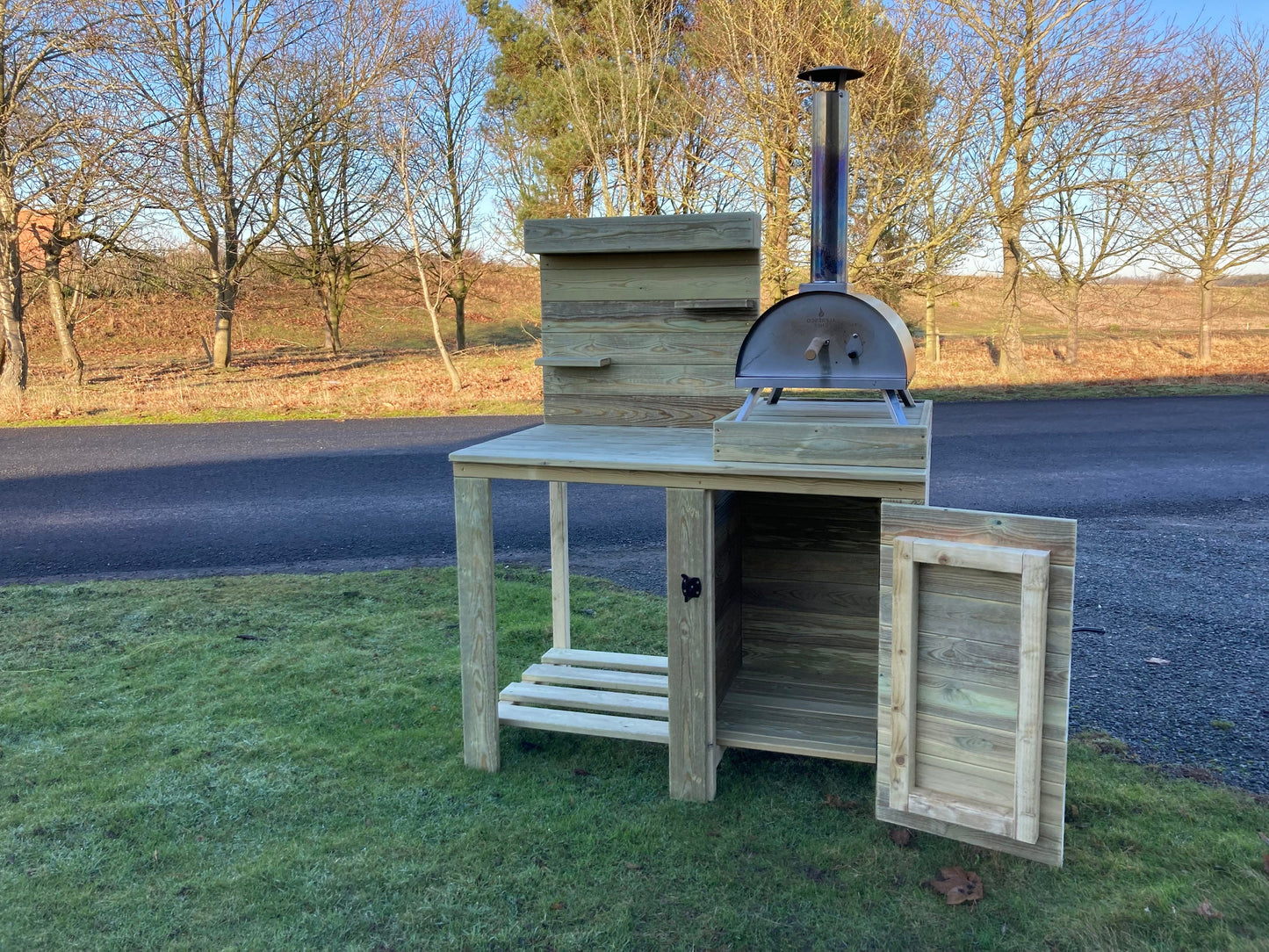 Pizza Table/ Drinks table/ BBQ table with planter top and single cupboard
