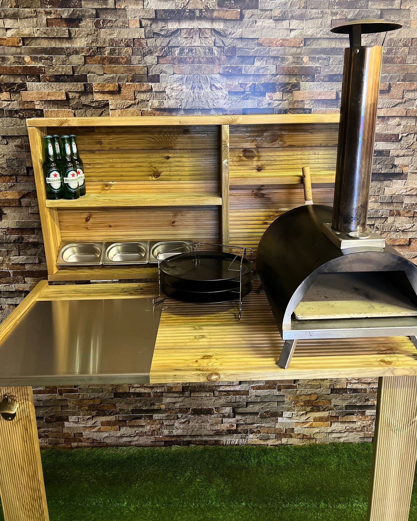 Compact Wall Mounted Foldable Pizza Oven Table