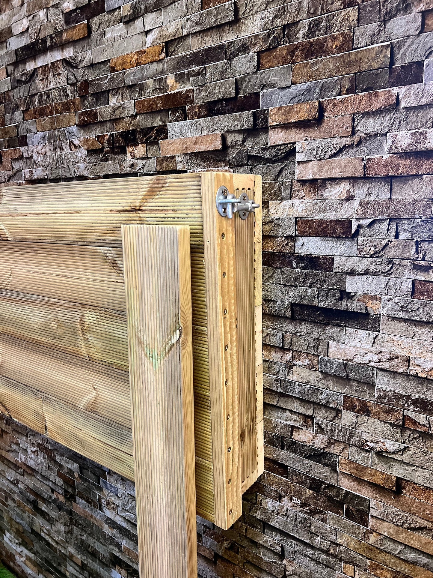 Compact Wall Mounted Foldable Pizza Oven Table