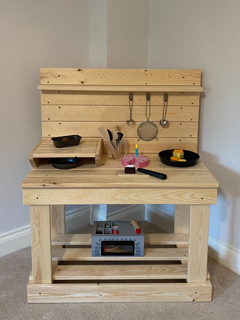 Kids indoor activity table