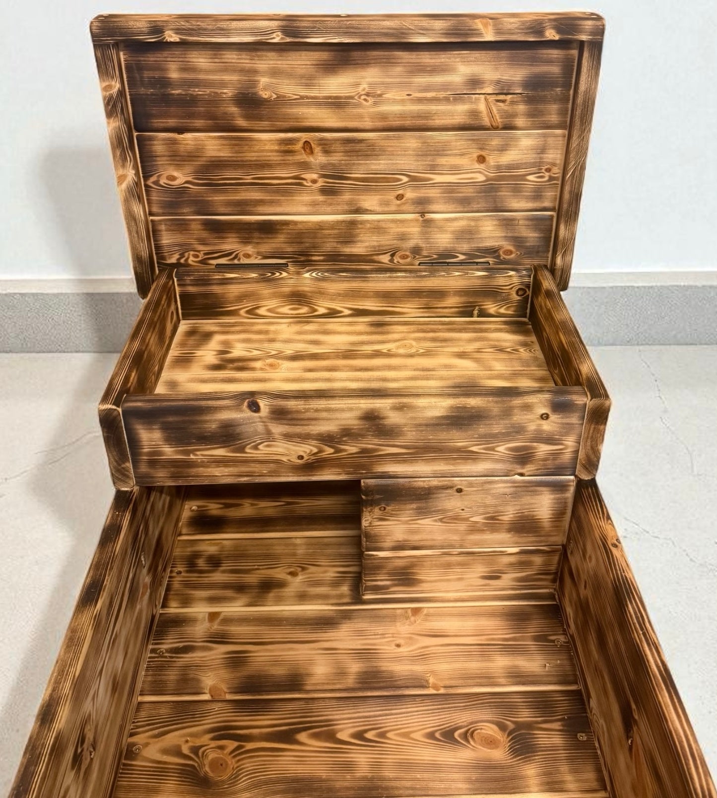 Indoor Tortoise House, Guinea Pig House, Pet house, Pet run With Lid to reveal open storage or petting area