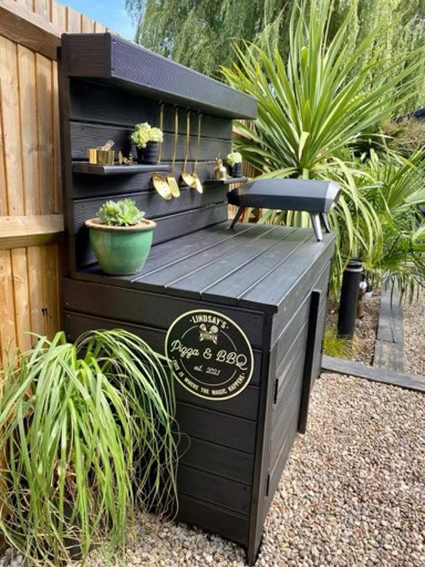 Outdoor Kitchen with full under cupboards, ideal for pizza ovens, BBQ and drink bars.