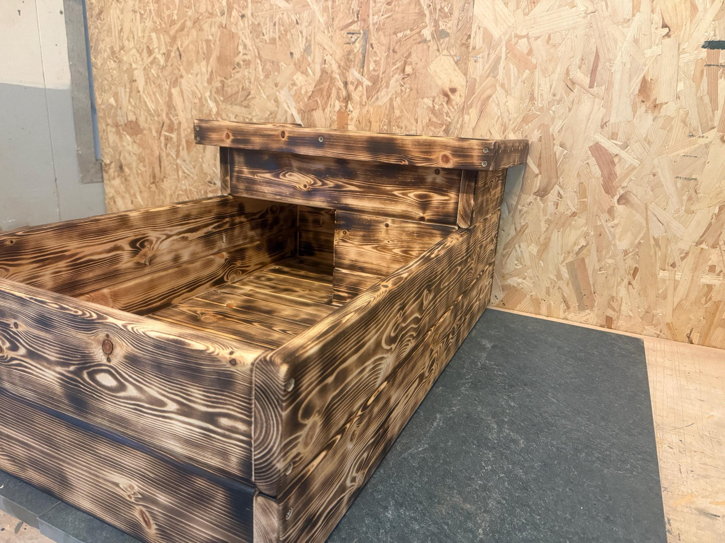 Indoor Tortoise House, Guinea Pig House, Pet house, Pet run With Lid to reveal open storage or petting area