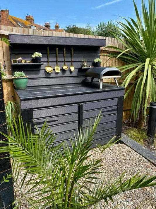 Outdoor Kitchen with full under cupboards, ideal for pizza ovens, BBQ and drink bars.