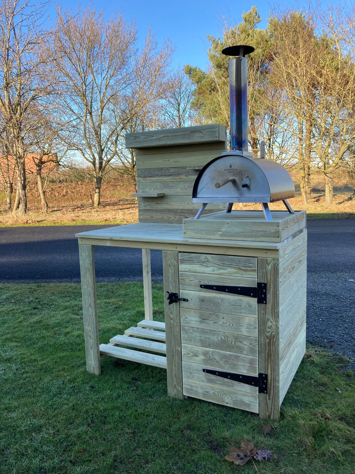 Pizza Table/ Drinks table/ BBQ table with planter top and single cupboard