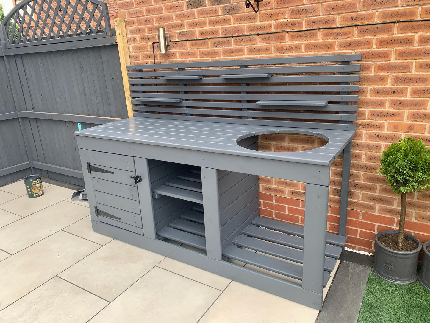 Weber Kettle BBQ Table/ Outdoor Kitchen/ modern bbq table/ Weber kettle unit